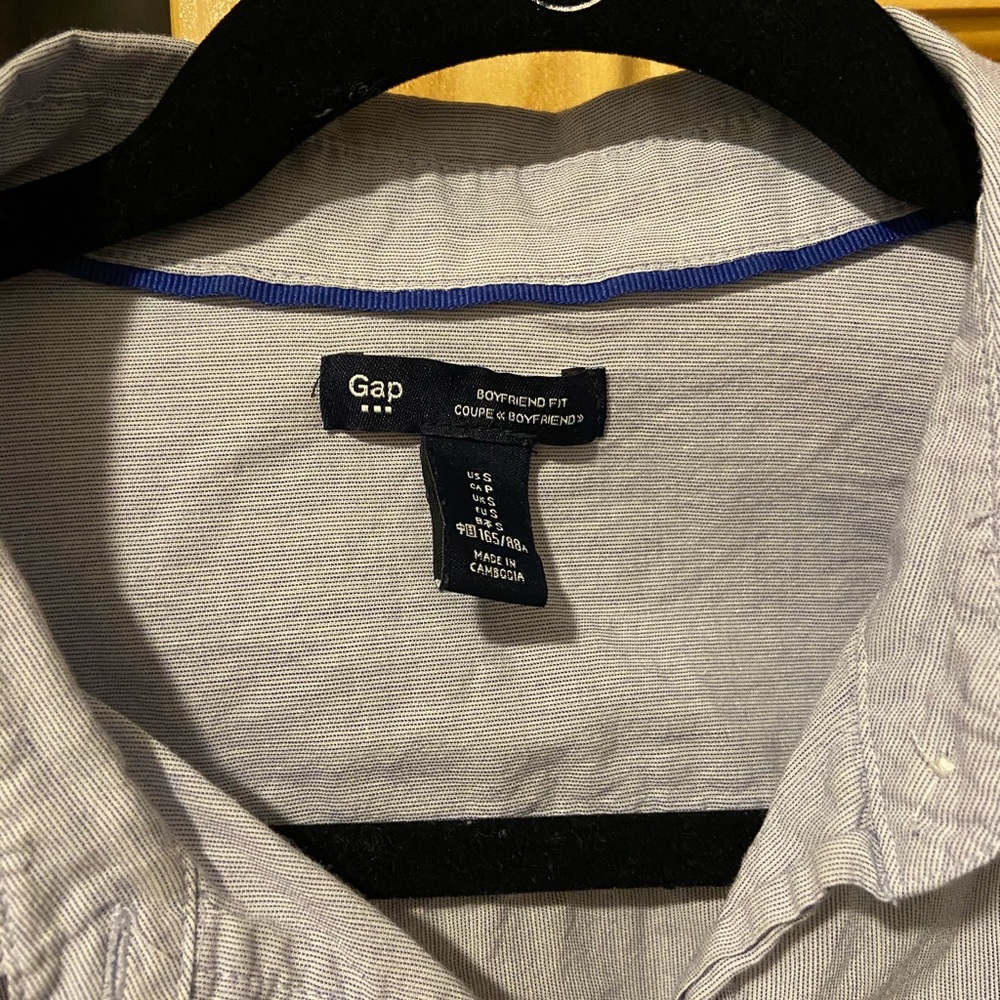 Gap Women’s Button Down - image 2